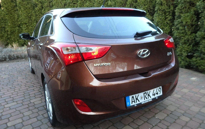 Hyundai I30 cena 32990 przebieg: 163000, rok produkcji 2014 z Dukla małe 667